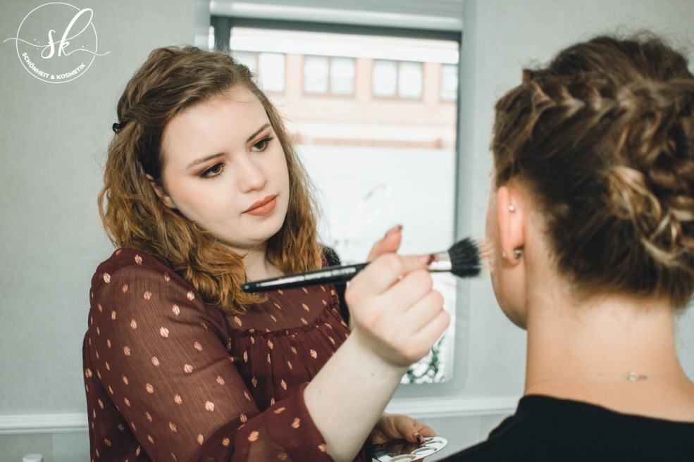Make-Up Make-Up